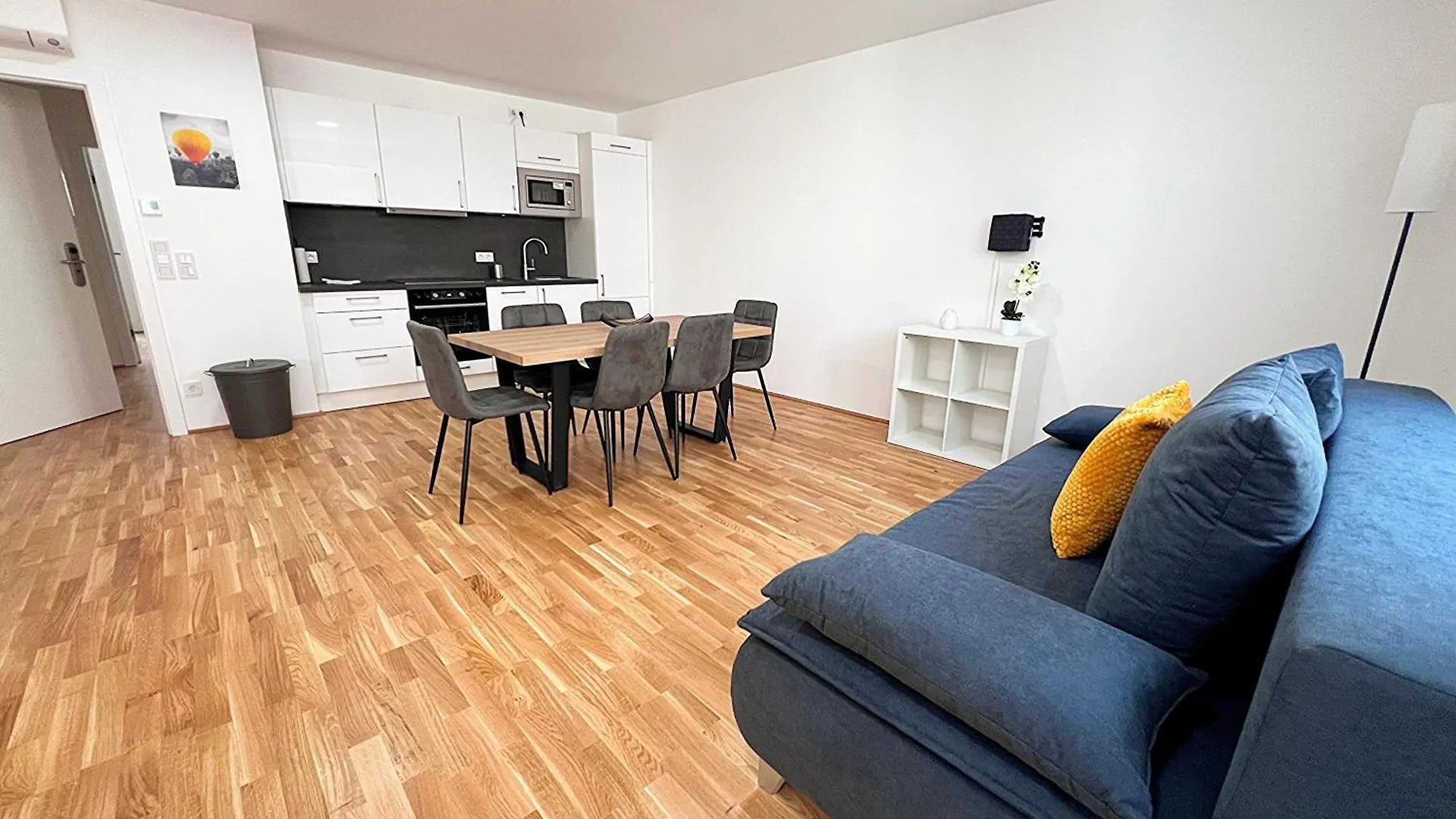 Modern, New, Next To Metro - Gg13 Apartments Wien