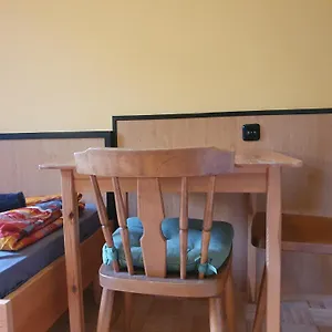 Affordable Central Rooms, 10-min To Lugner City Wiedeń