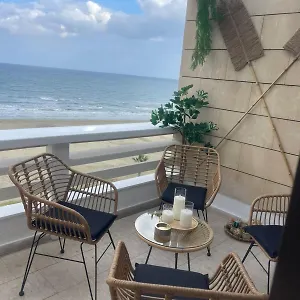 https://lazuli-beach-apartments.hotelsatayianapa.com