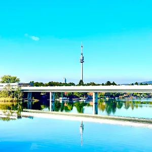 Ursula Rose Collection An Der Donau Appartamento