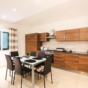 https://valletta-collection-city-gate-apartment.qawrahotelsmalta.org