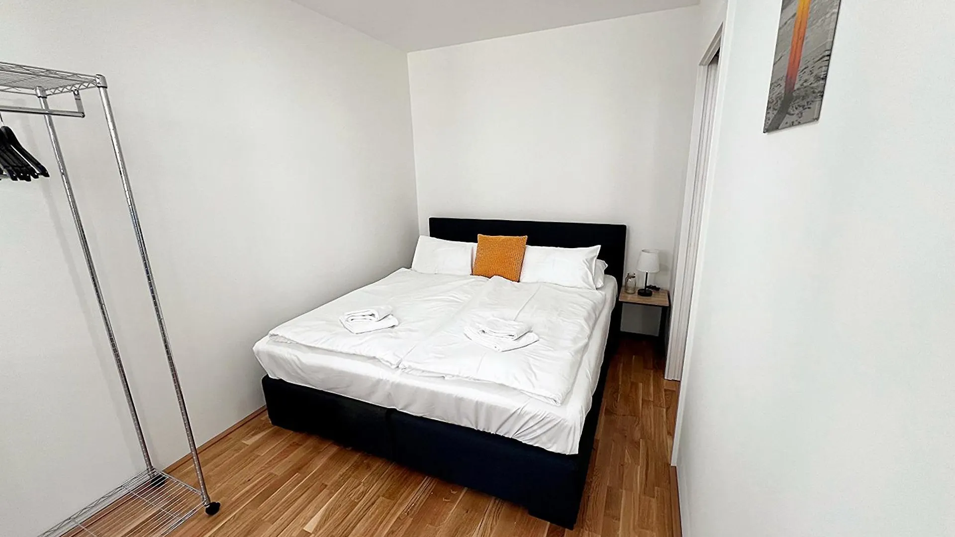 Modern, New, Next To Metro - Gg13 Apartments Vienna Austria