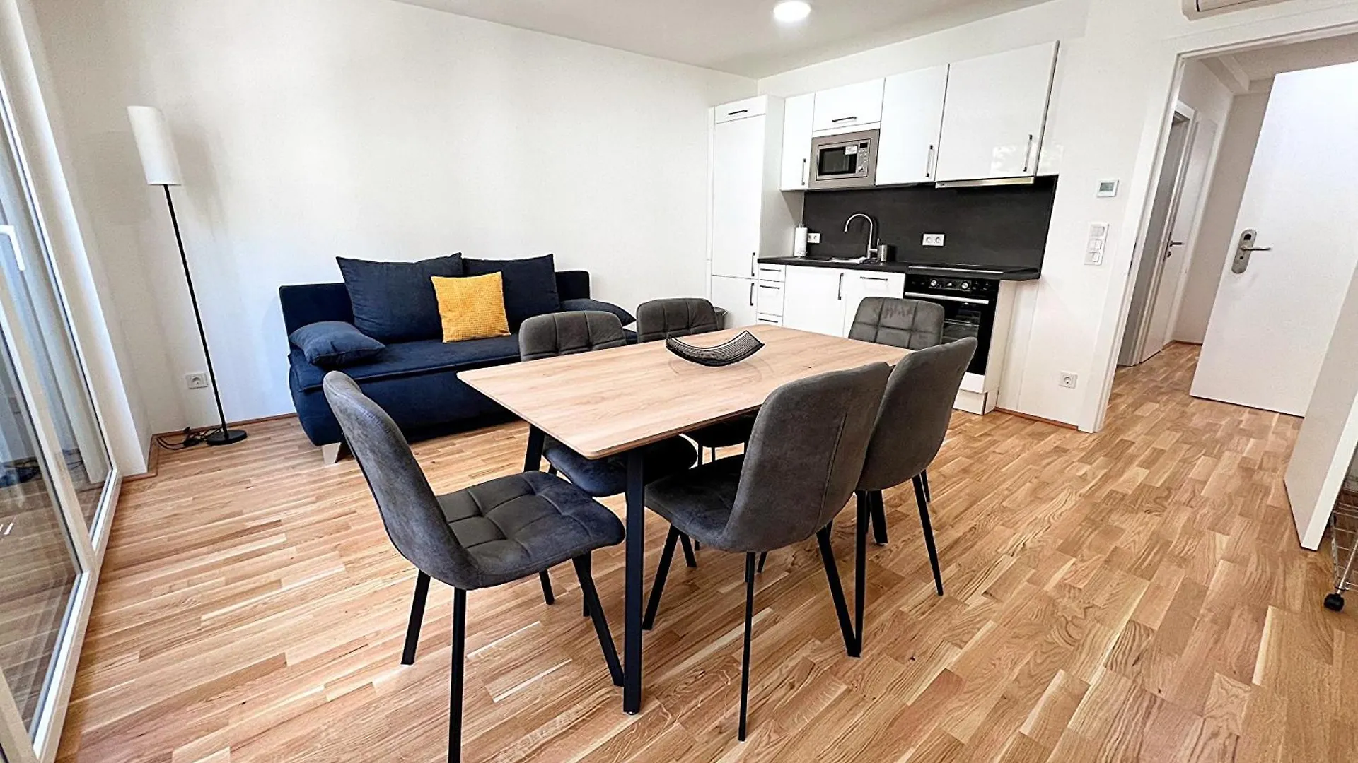 Modern, New, Next To Metro - Gg13 Apartments Vienna