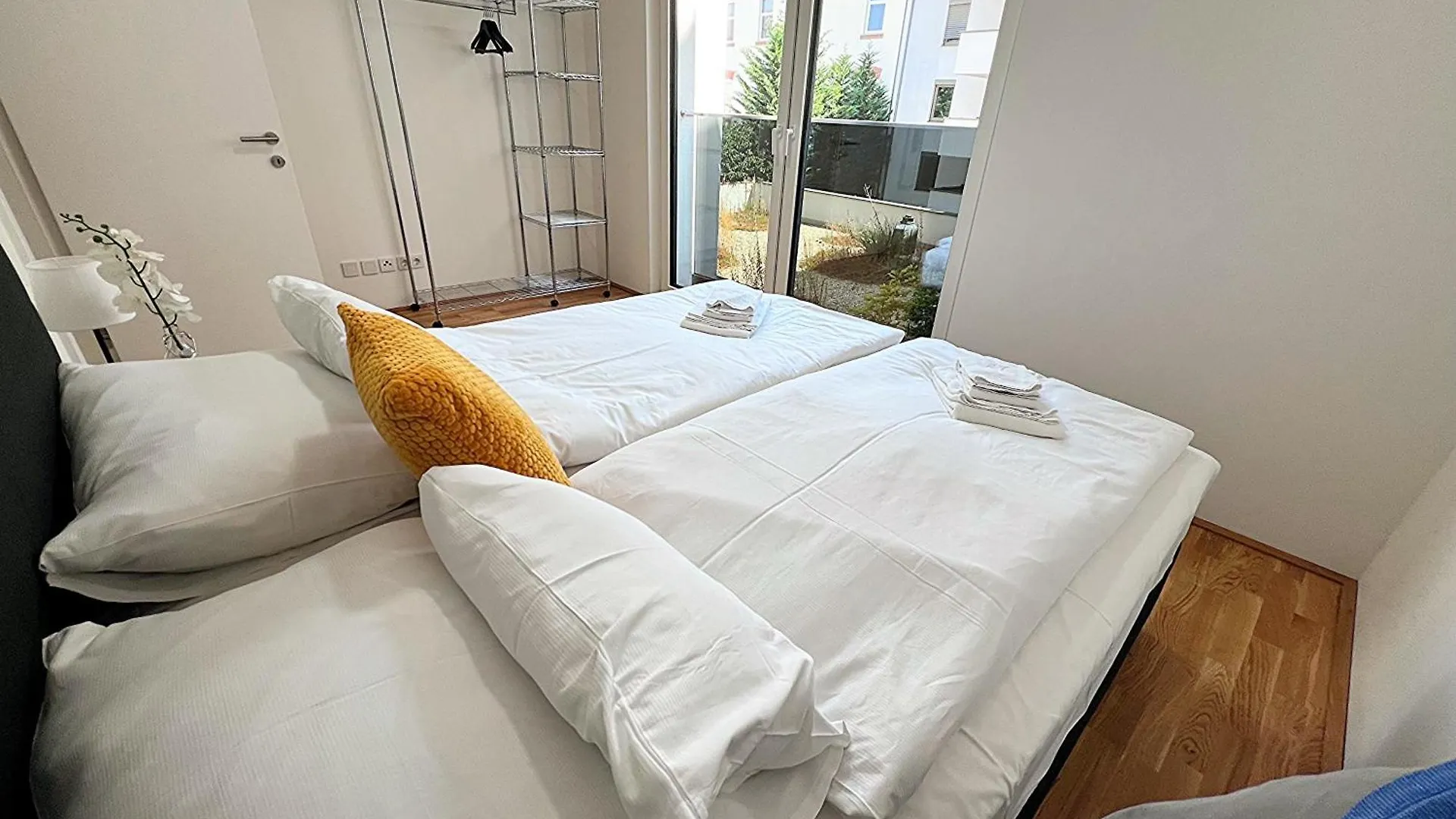 Modern, New, Next To Metro - Gg13 Apartments Vienna