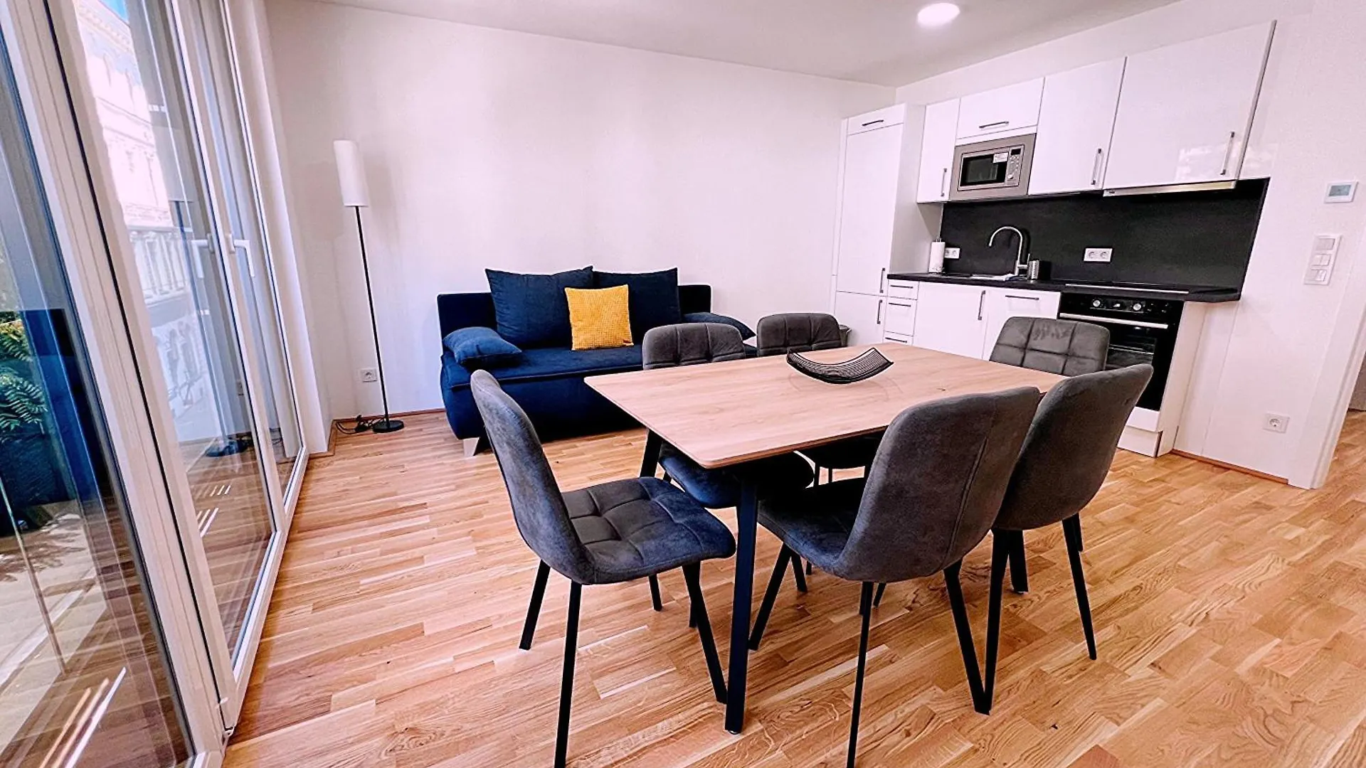 Modern, New, Next To Metro - Gg13 Apartments Vienna