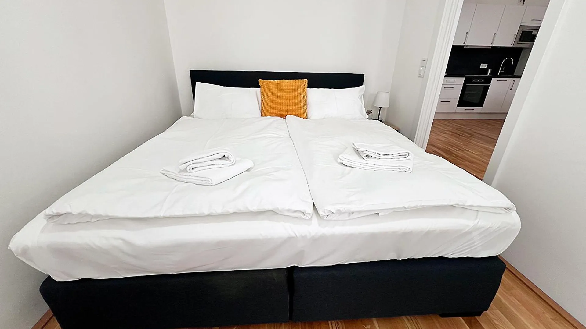 Modern, New, Next To Metro - Gg13 Apartments Vienna