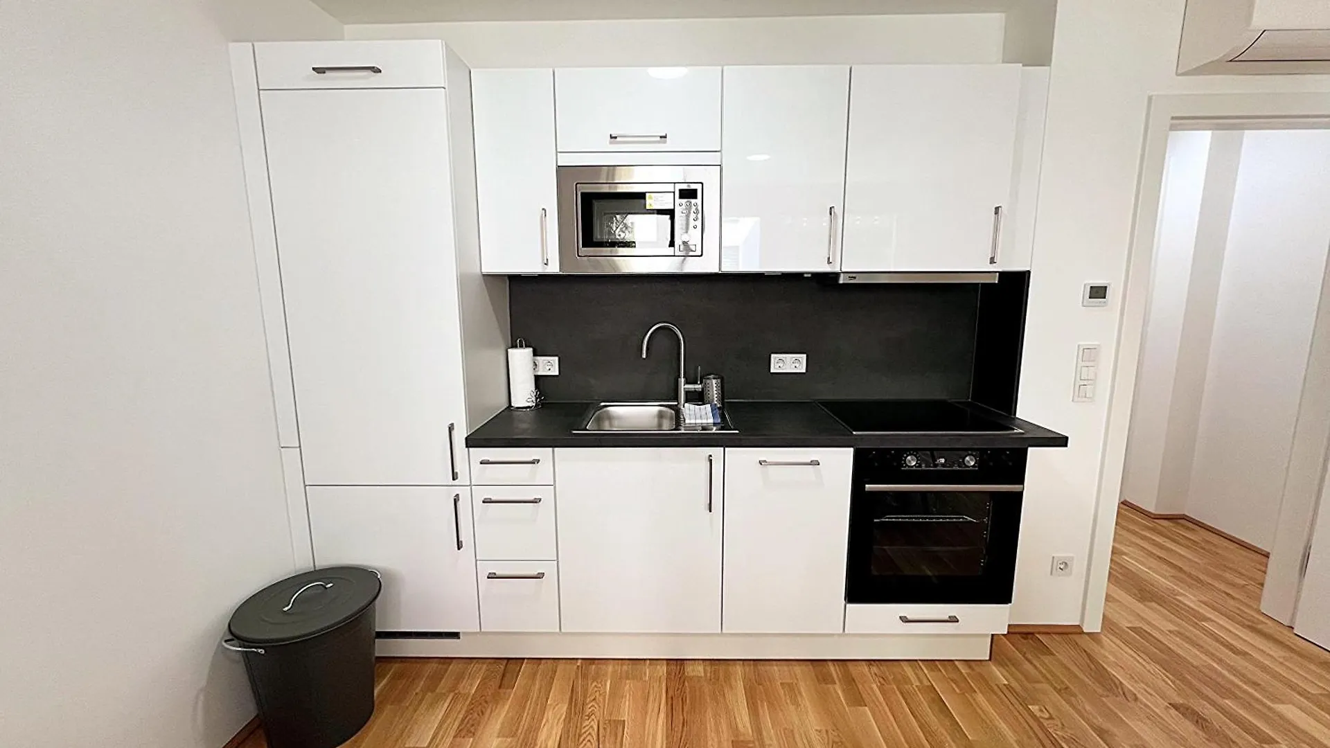 Modern, New, Next To Metro - Gg13 Apartments Vienna