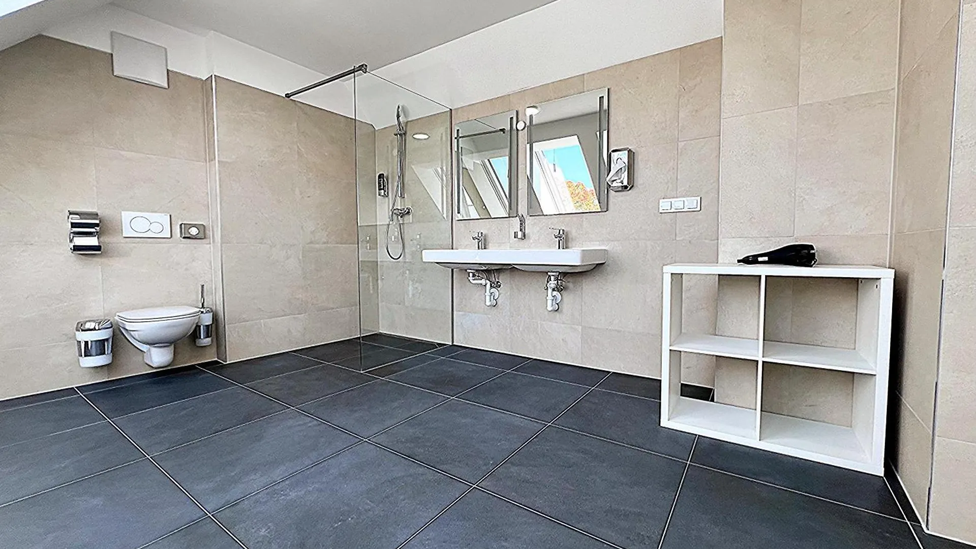Modern, New, Next To Metro - Gg13 Apartments Vienna Austria